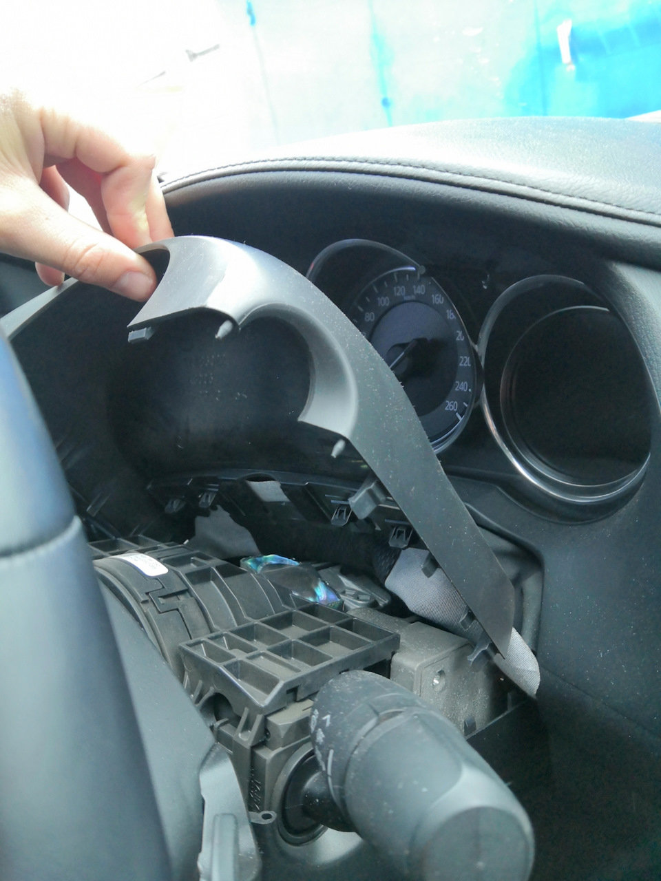 Снятие приборной панели — Mazda 6 (3G) GJ, 2,5 л, 2016 года | своими ...