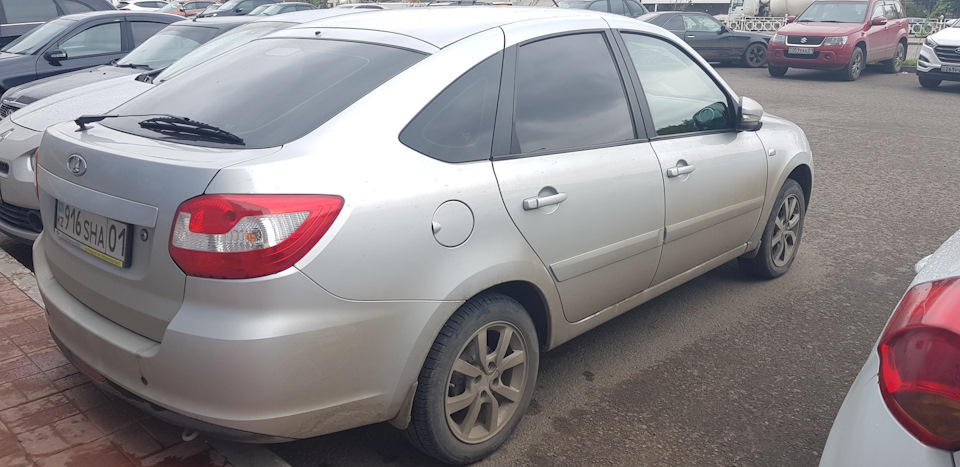 Решил сравнить две лады т.к. выпал выбор на гранту 2015г на акпп — Lada ...