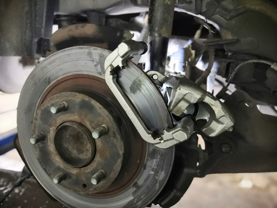 Машка отрыгнула суппорт — Mazda 6 (2G) GH, 2,5 л, 2011 года | визит на ...