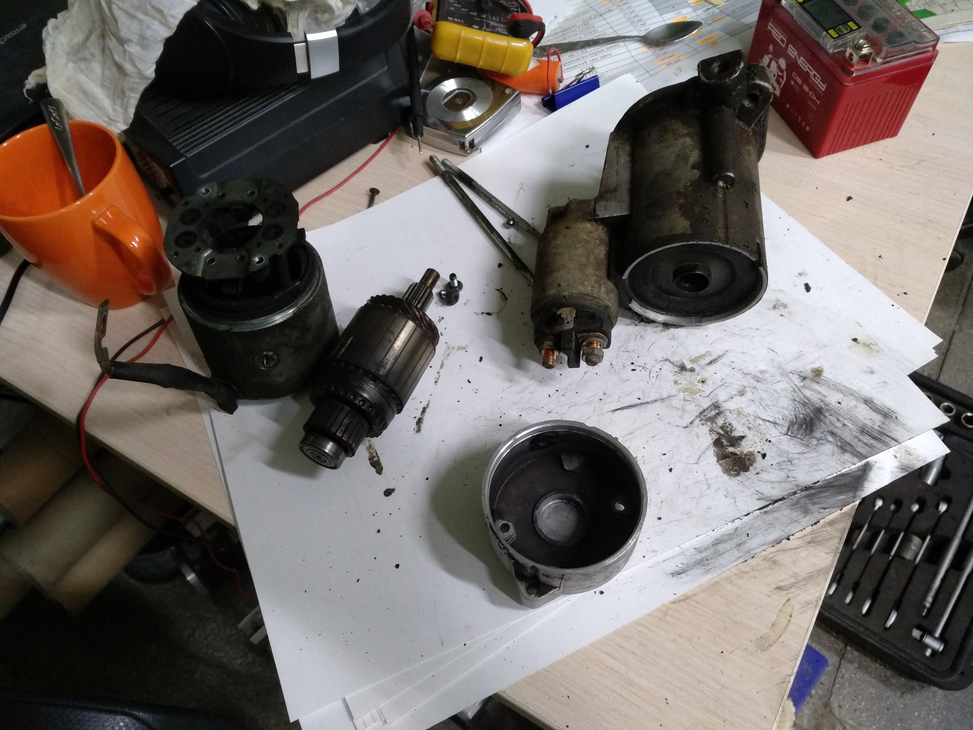 крепления стартера 21099. снять стартер ваз 2106. стартер ваз 2107 гдемнаходиться. стартер ваз 21213 карбюратор. как проверить стартер ваз 2106.