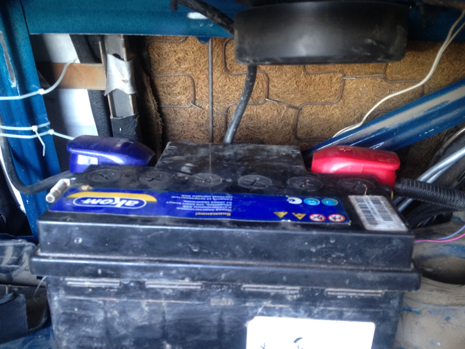 Новые клеммы. Как ведёт себя аккумулятор в багажнике зимой. — Lada ...