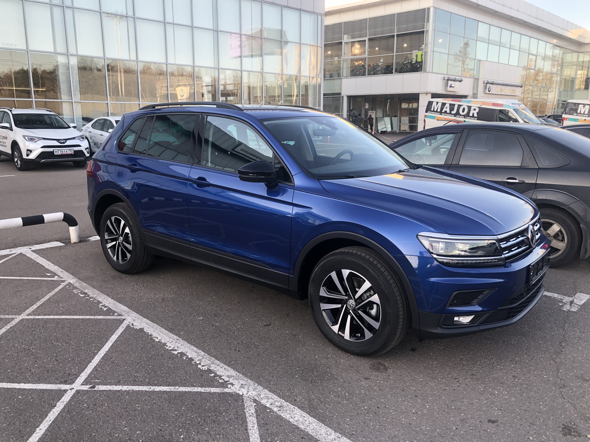 Volkswagen Tiguan 2021 Blue Reef