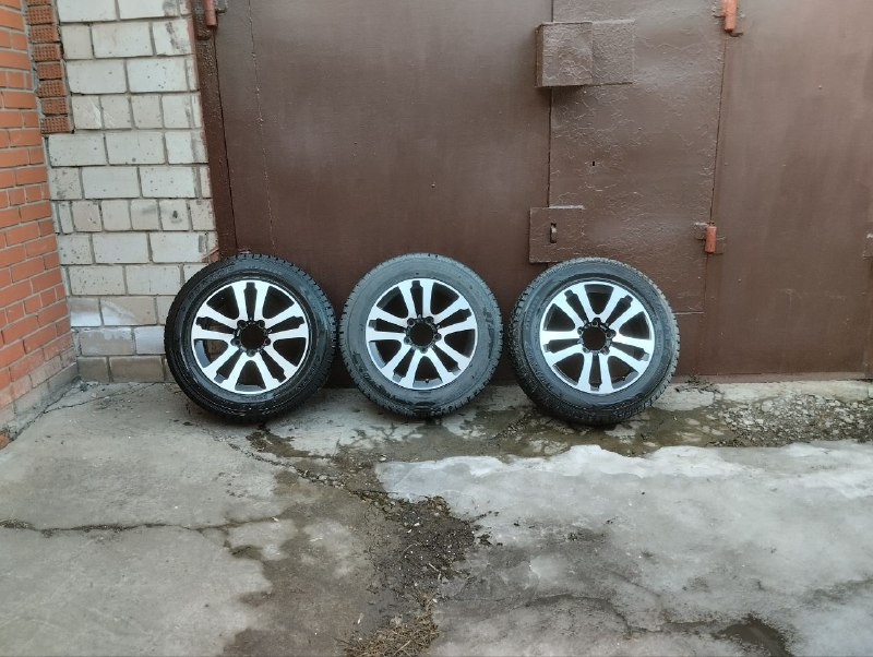 Зима отправляется в полу годовой отпуск) помыта и аккуратно уложена — Chevrolet Niva (1G)