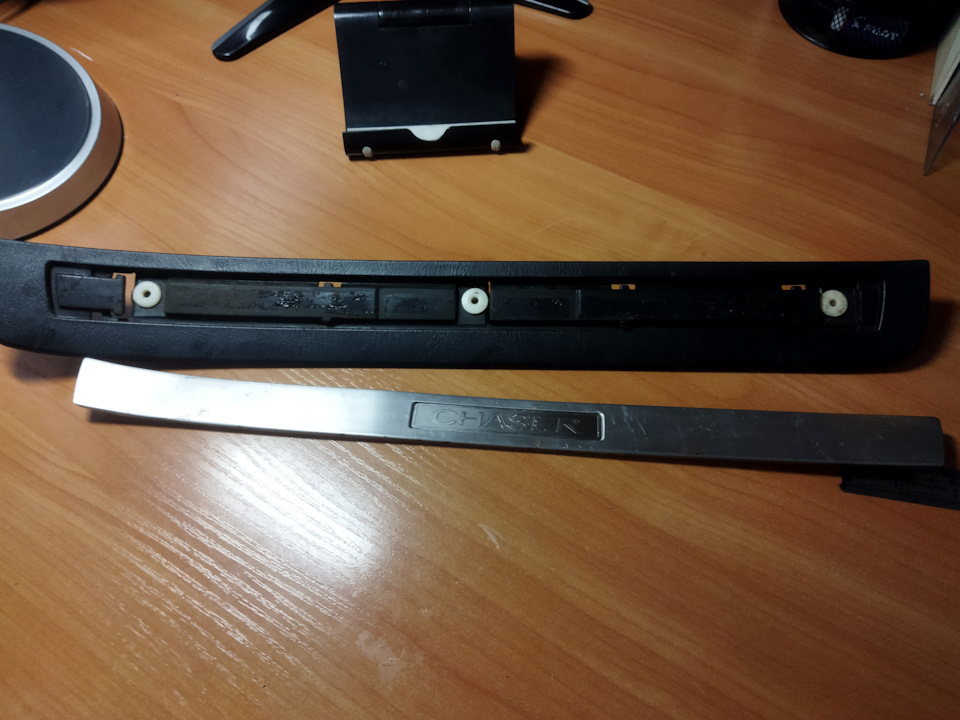 Опции. Часть 5. Декоративные хром пороги "Chaser" — Toyota Chaser (100 ...