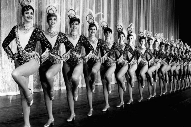 Ретро кастинг видео. Ретро кастинг видео. Rockettes шоу-герлз. Мисс рига 1992. Мини юбки 1960.