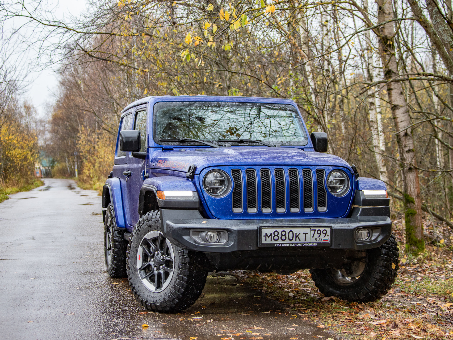 Рубикон это. Джип Вранглер 3 двери. Jeep Wrangler Rubicon 2020 2 двери. Короткий Jeep Вранглер Jl. Короткие внедорожники.