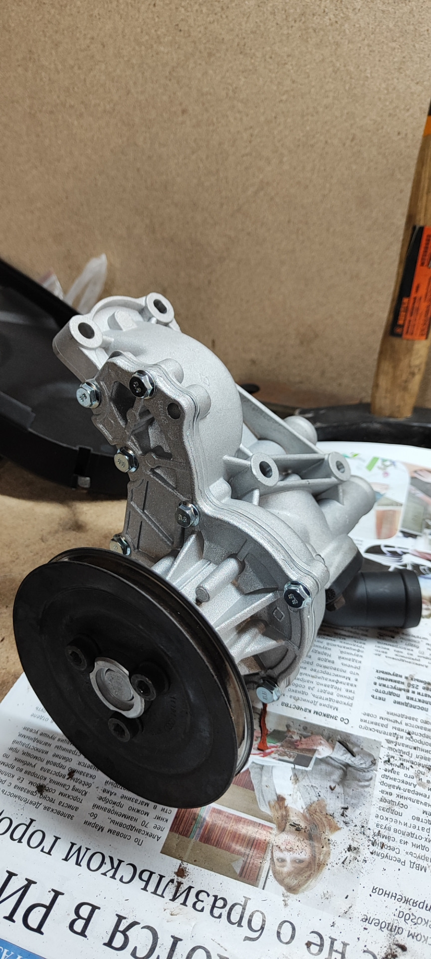 Помпа и ремни навесного оборудования — Audi 80 (B4), 2 л, 1995 года ...