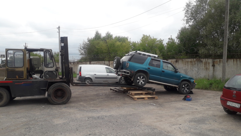 Замена крестовин карданного вала. — Chevrolet Blazer (S-15), 2,2 л ...