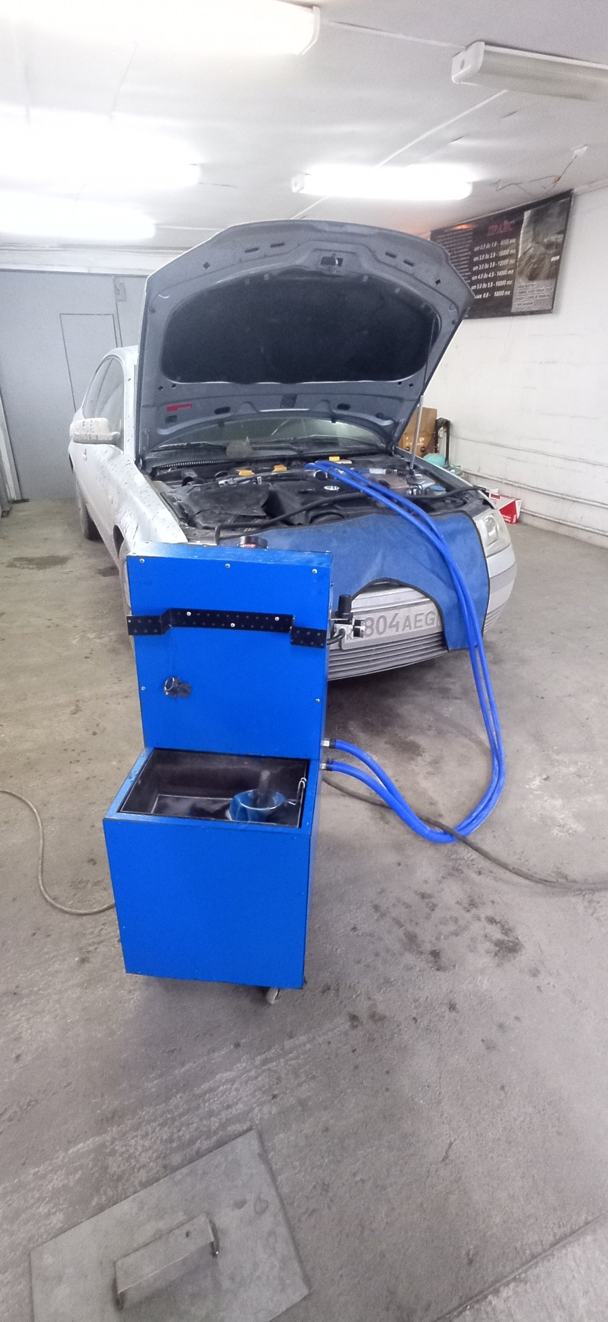 2.Аппаратная промывка радиатора отопителя. — Volkswagen Passat B5, 2 л ...