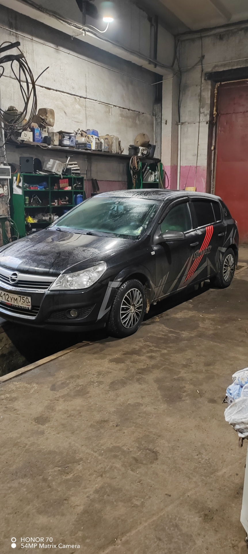 Головоломка с ручником — Opel Astra H, 1,4 л, 2008 года | просто так |  DRIVE2