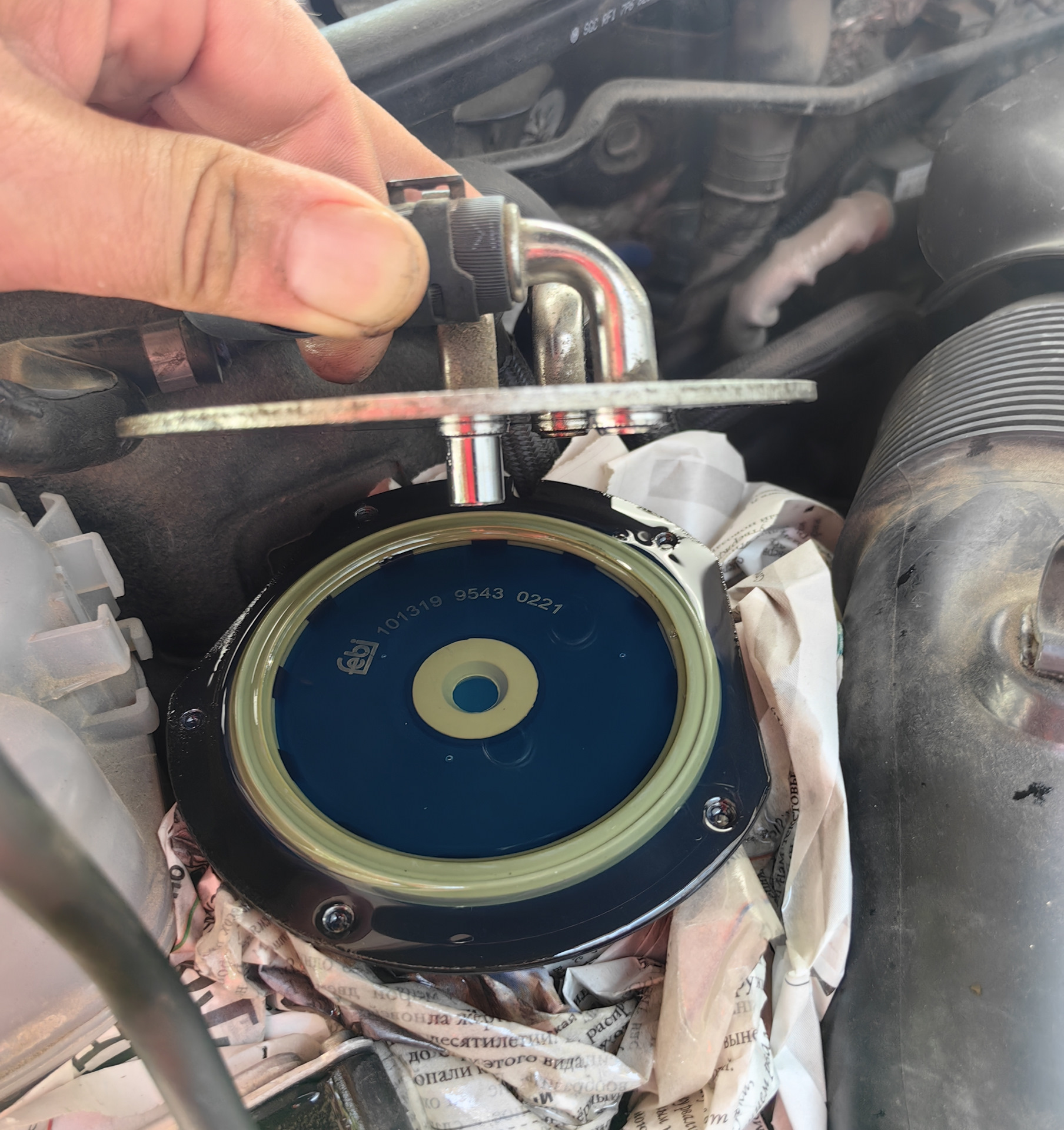 Замена топливного и салонного фильтров в Монохроме — Volkswagen Touareg ...