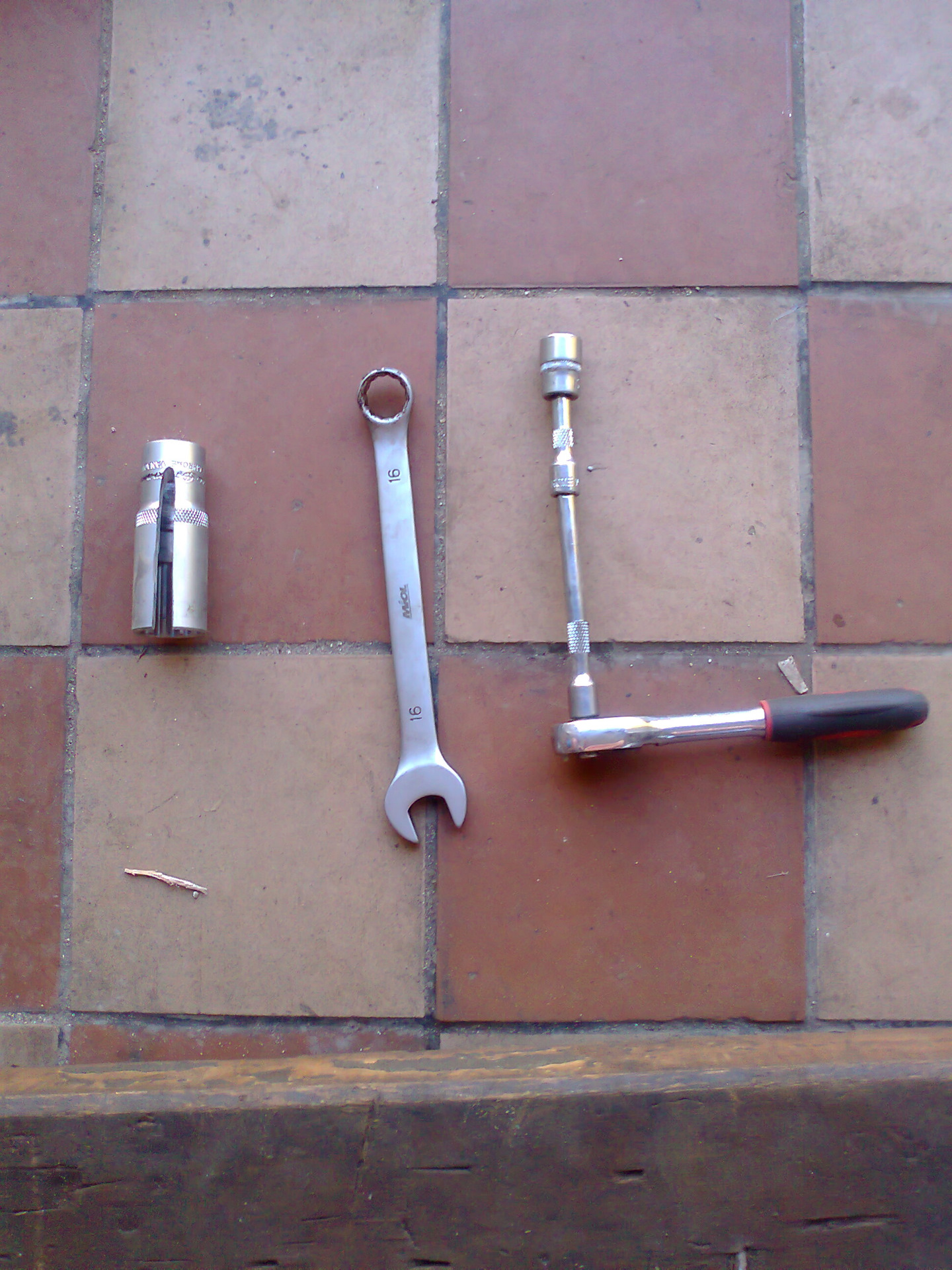 Замена приемной трубы глушителя. — Opel Astra H, 1,8 л, 2007 года ...