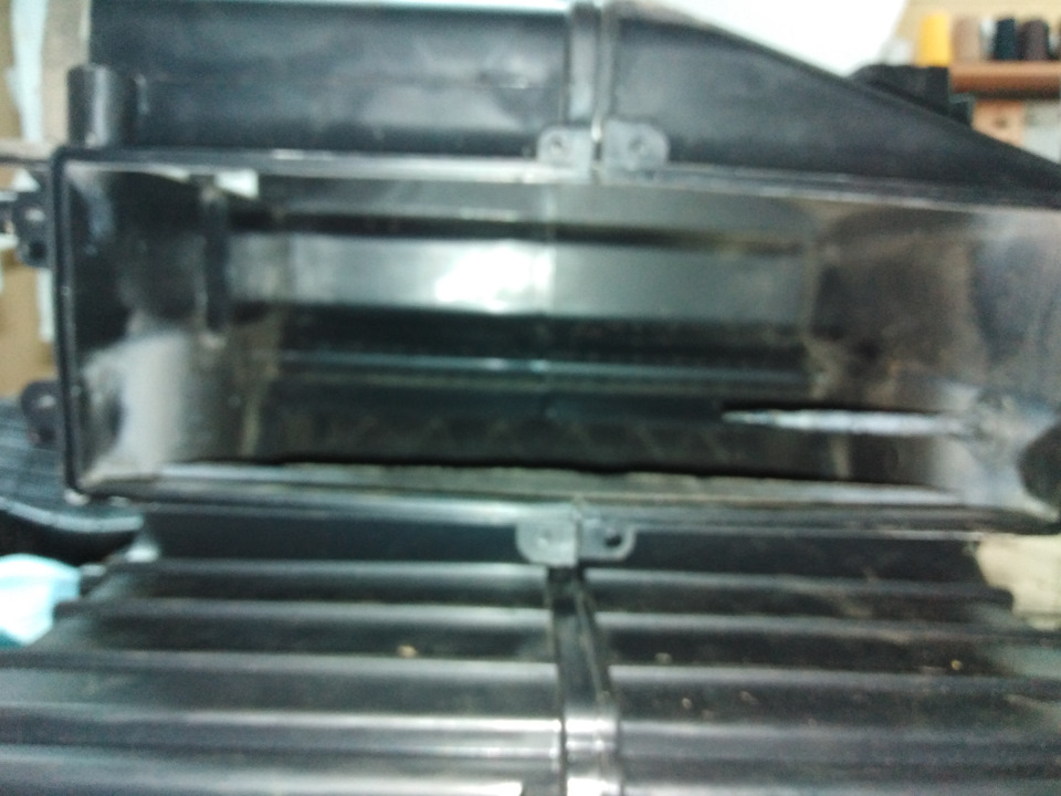 Вид изнутри, испаритель демонтирован — УАЗ Patriot