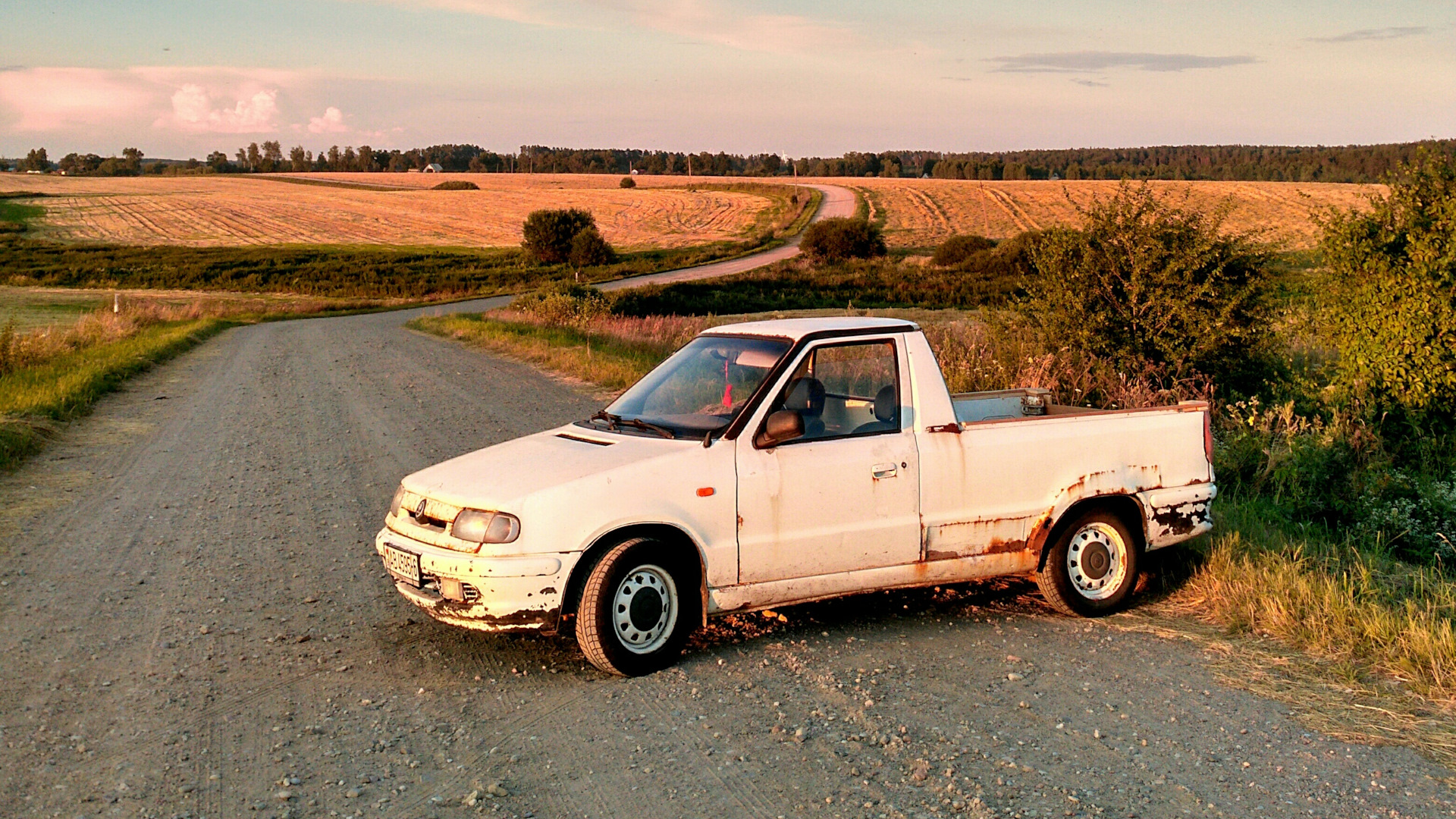 Felicia Pickup vehicle engine