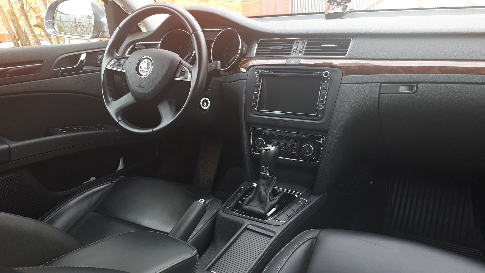 Купить На Авито Спб Шкода Суперб