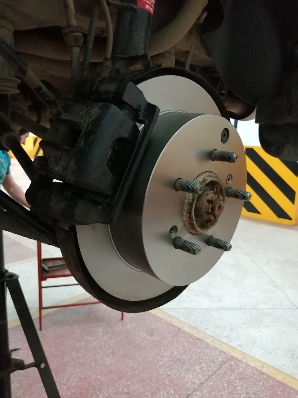 Перестал держать ручник, замена задних дисков и колодок. — Hyundai ...