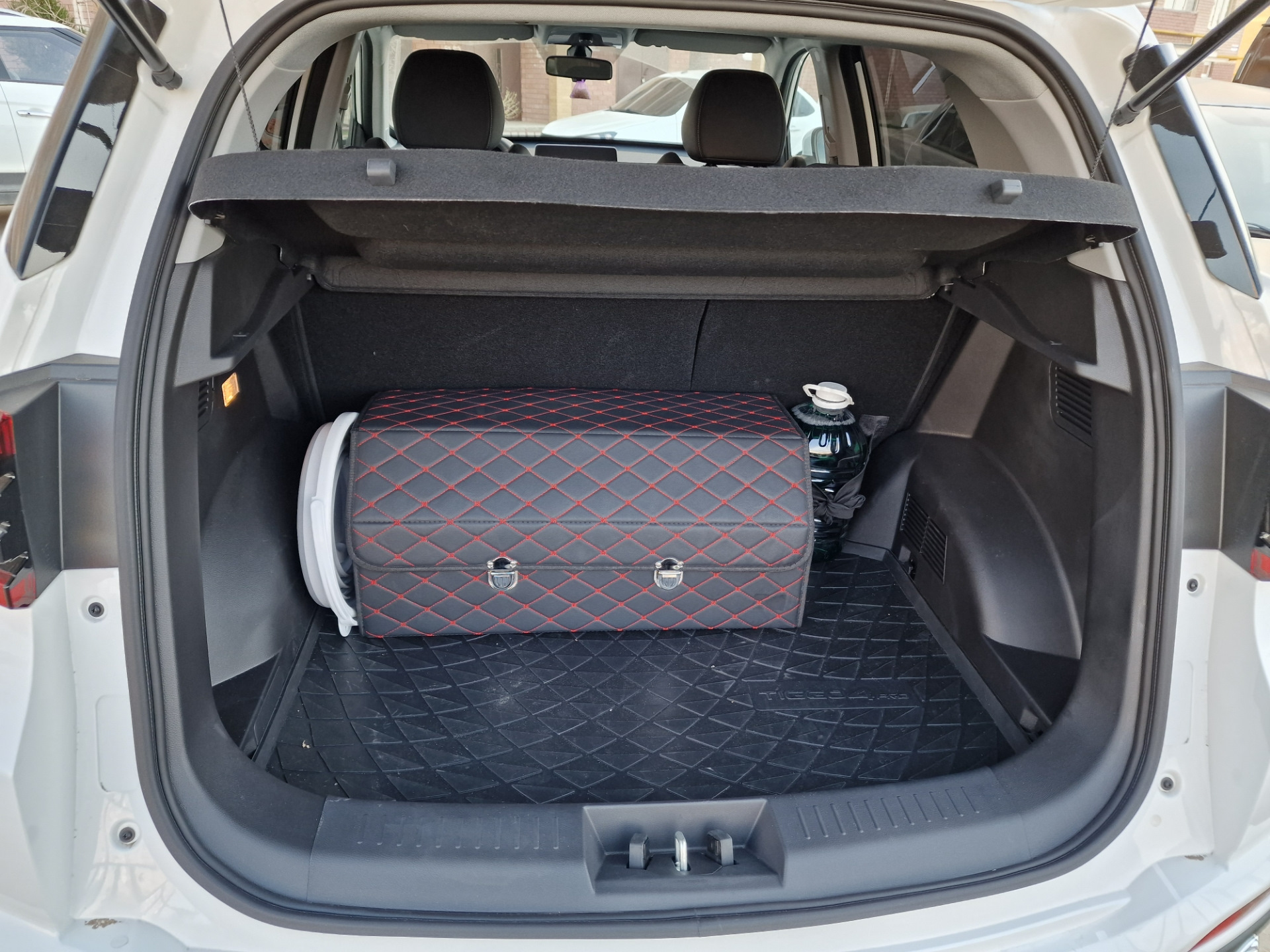 Установка органайзера в багажник — Chery Tiggo 4 Pro, 1,5 л, 2023 года ...