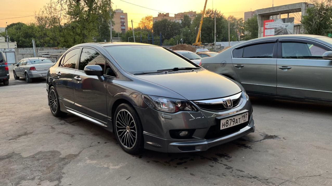 Honda Civic 4D (8G) 1.8 бензиновый 2011 | Хорошая машина на DRIVE2