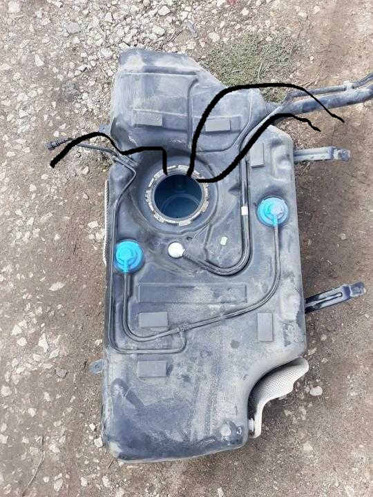 Какой бак у весты. 8450008544 бак топливный без насоса. Какой бак у весты. Какой бак у весты. Vesta объем бака.