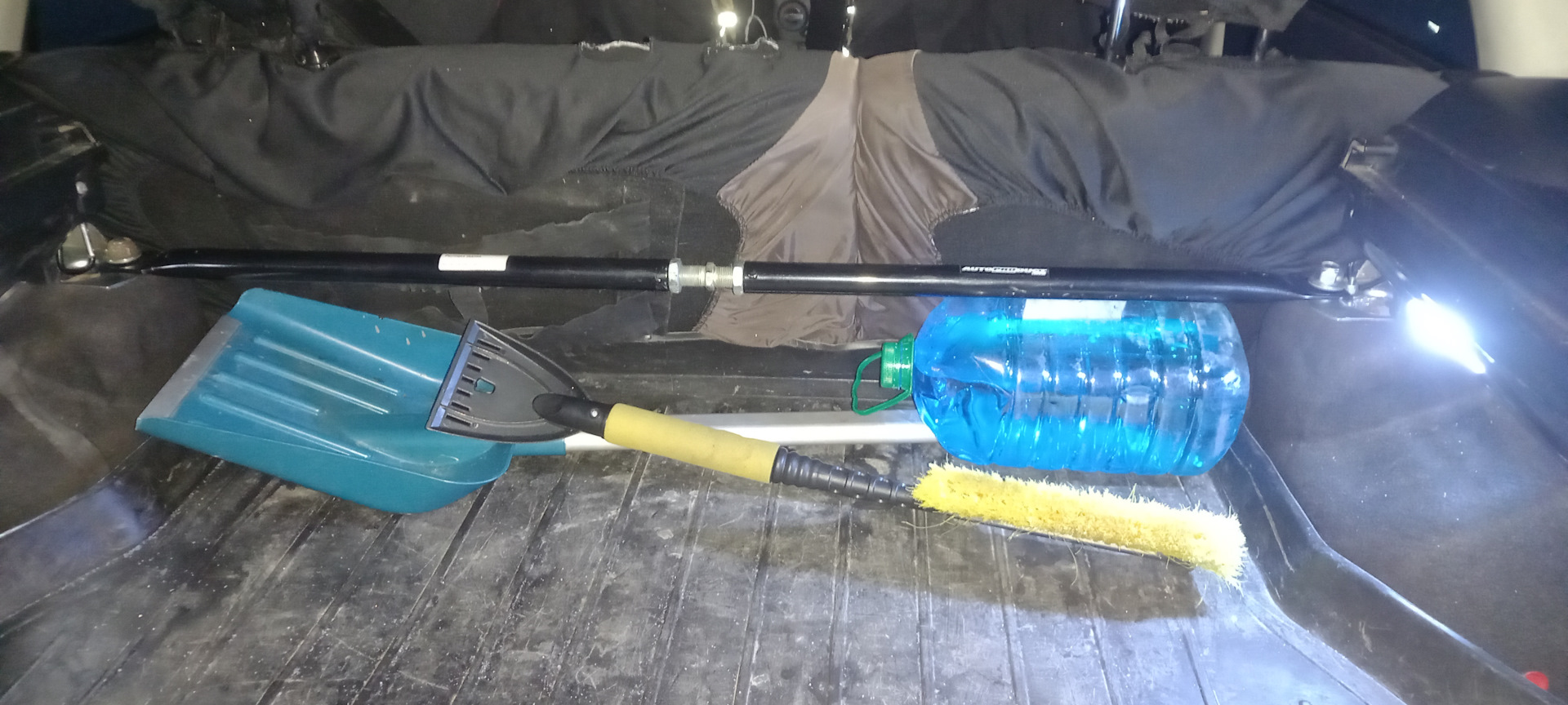 #164: Распорка задняя кузова — Lada Гранта Универсал, 1,6 л, 2018 года ...