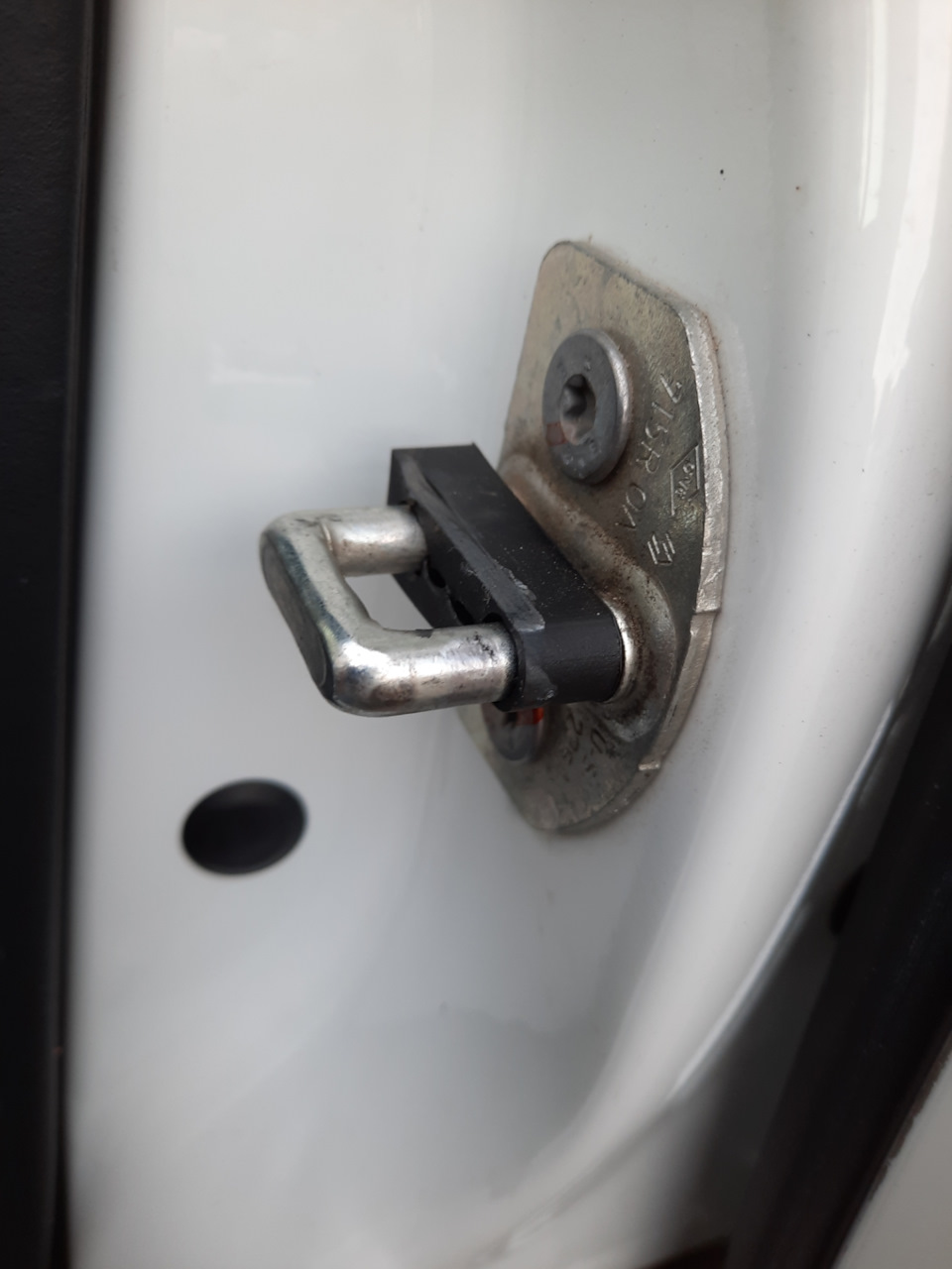 На своём месте — Lada Vesta (1G)