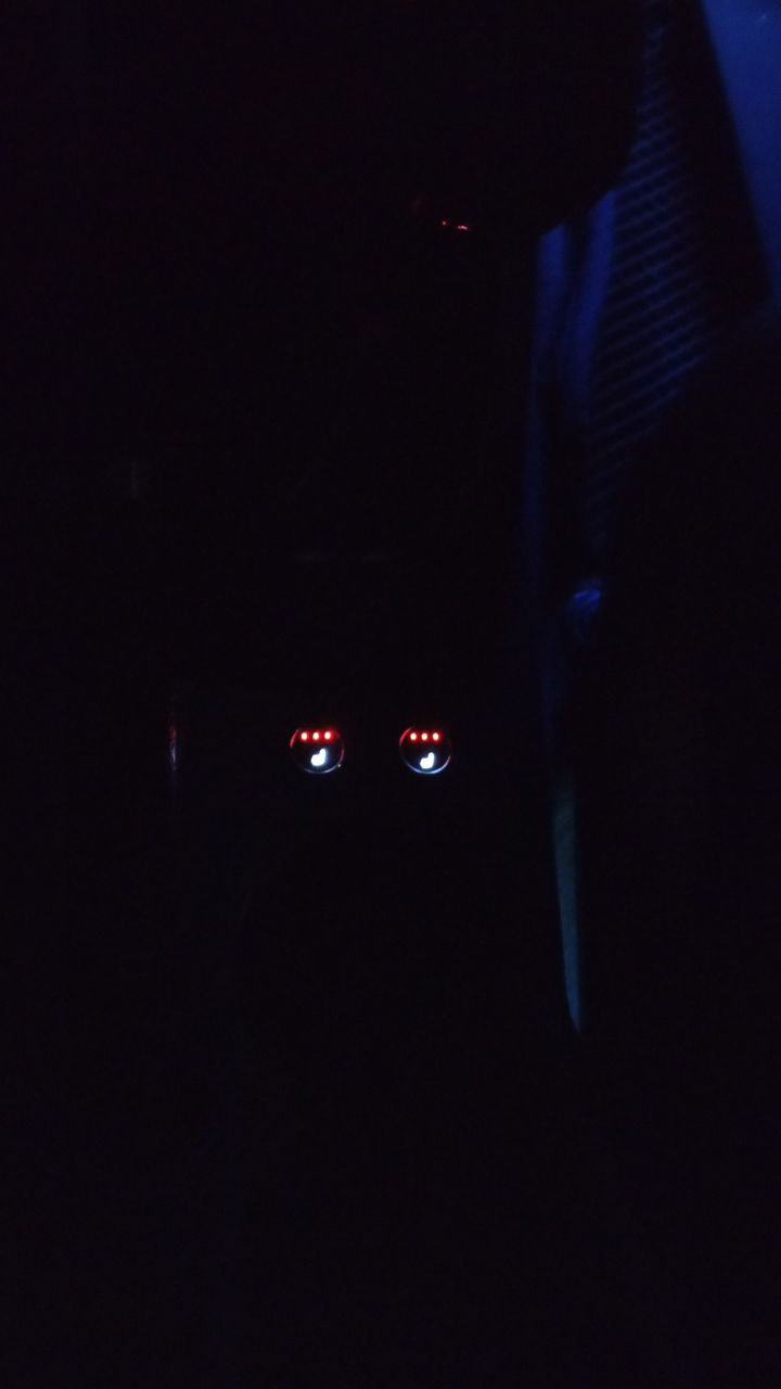 так светится. Регулировка яркости работает от димера штатного — Chevrolet Lacetti SW