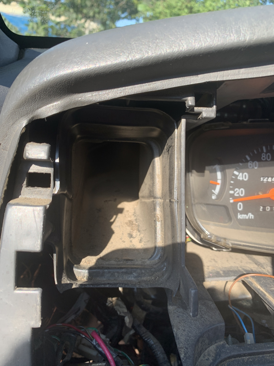 Про салонный фильтр — Mitsubishi L200 (3G), 2,5 л, 2004 года ...