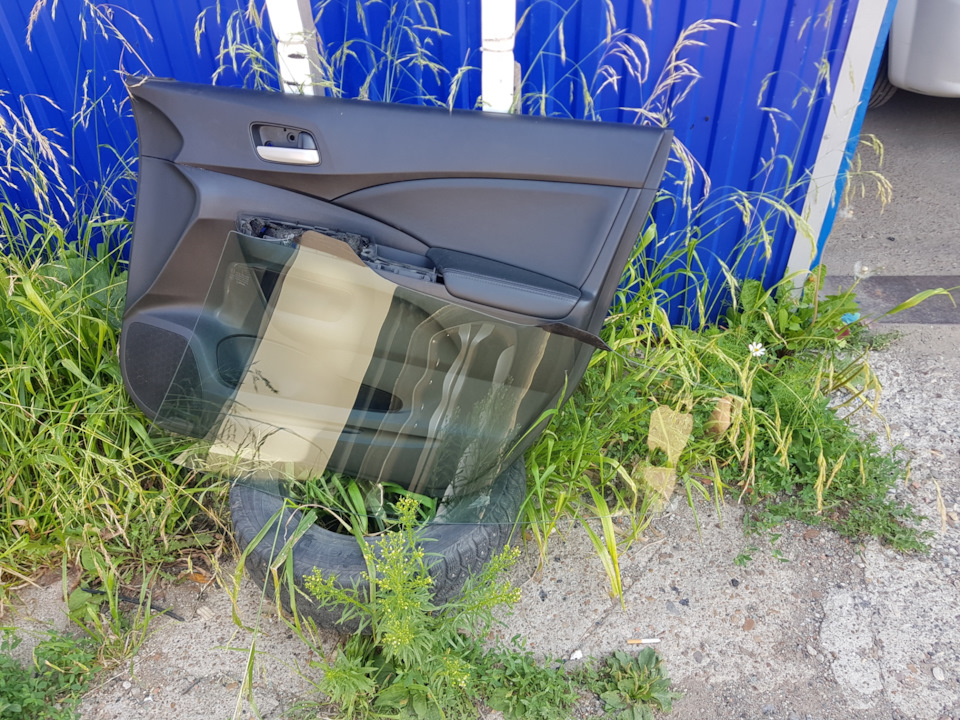 Замена бокового стекла — Honda CR-V (RM), 2,4 л, 2013 года | кузовной ...