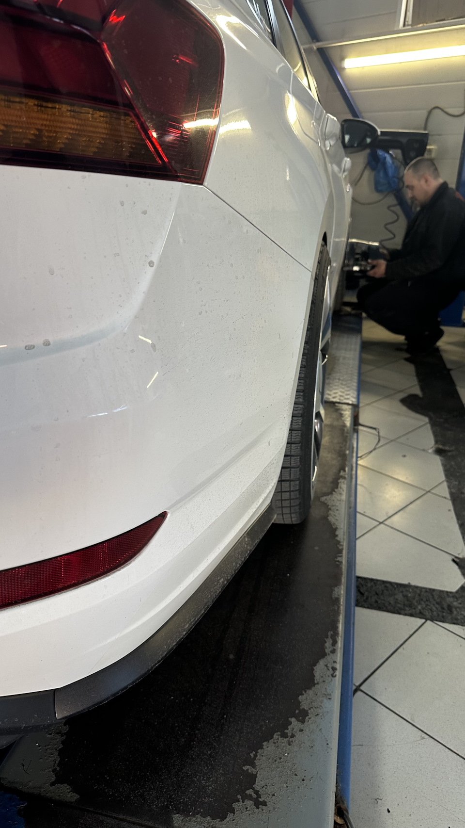 Отрицательный развал задних колес — Volkswagen Jetta VII, 2 л, 2019 ...