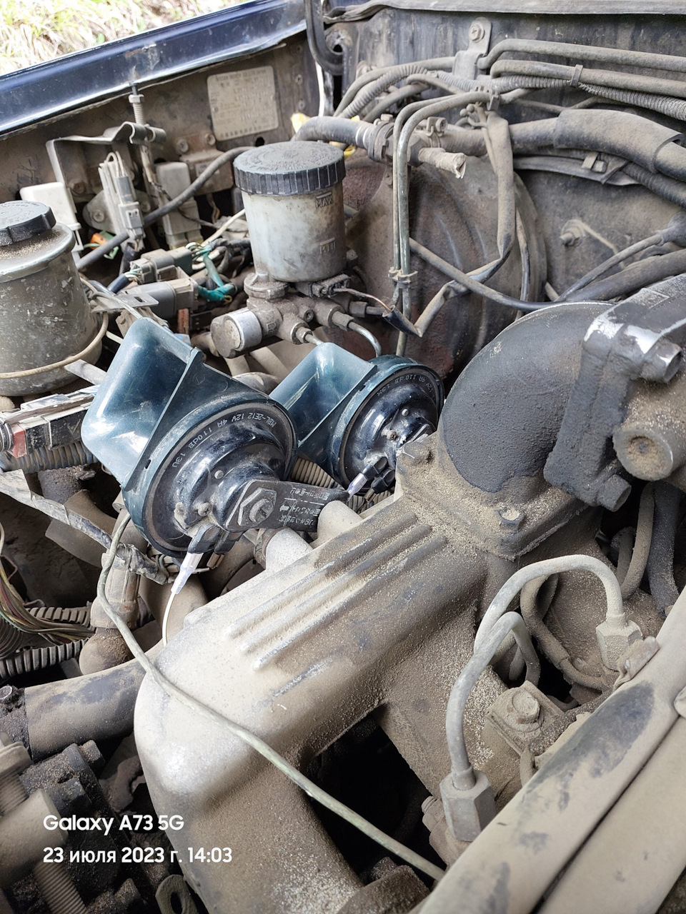 Да-да. Неправославно установил. — Nissan Terrano I