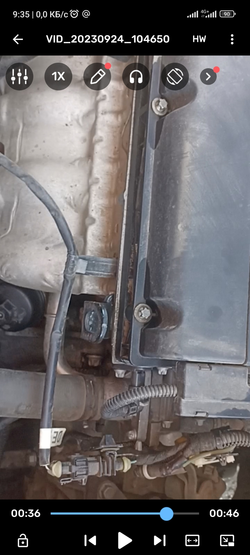 Давит масло из под клапанной крышки. — Opel Astra J, 1,6 л, 2013 года ...