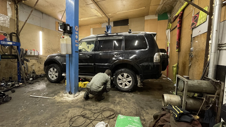 Что это было ? — Mitsubishi Pajero (4G), 3 л, 2012 года | плановое ТО ...