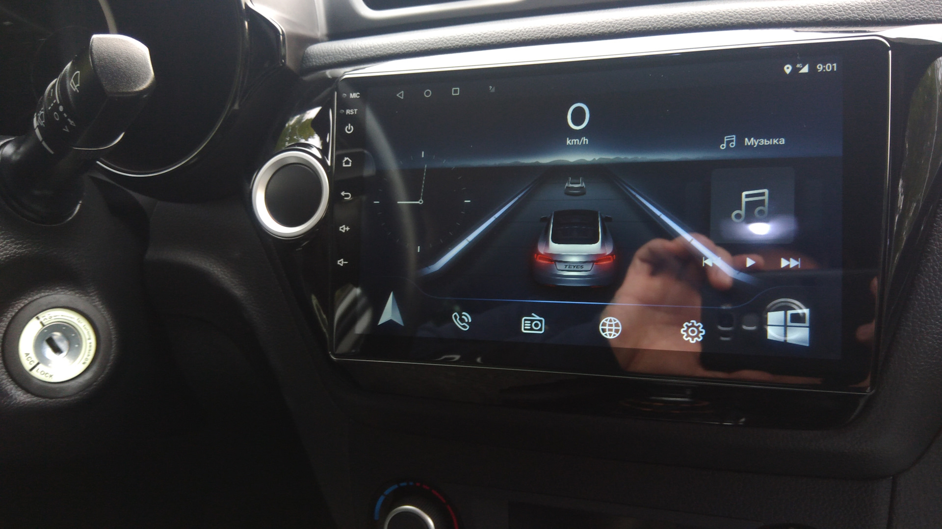 Teyes подсветка кнопок. Teyes магнитола VW Golf 5. Магнитола Teyes Citroen c5. Вертикальная магнитола на андроиде. Автомагнитола андроид управление климатом контроль Teyes на Lexus gs300.