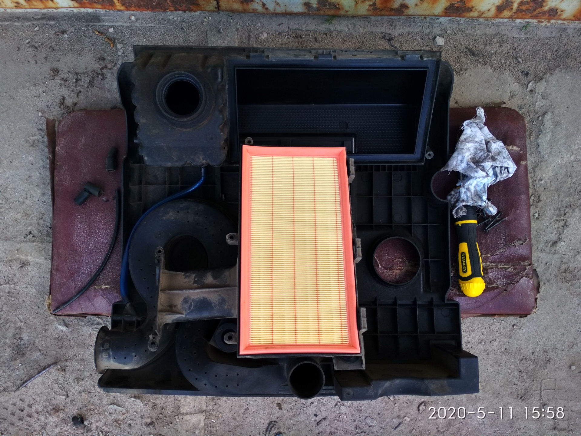 Заменил масло в двигателе и чистка жабо — Skoda Fabia Mk1, 1,2 л, 2005 ...