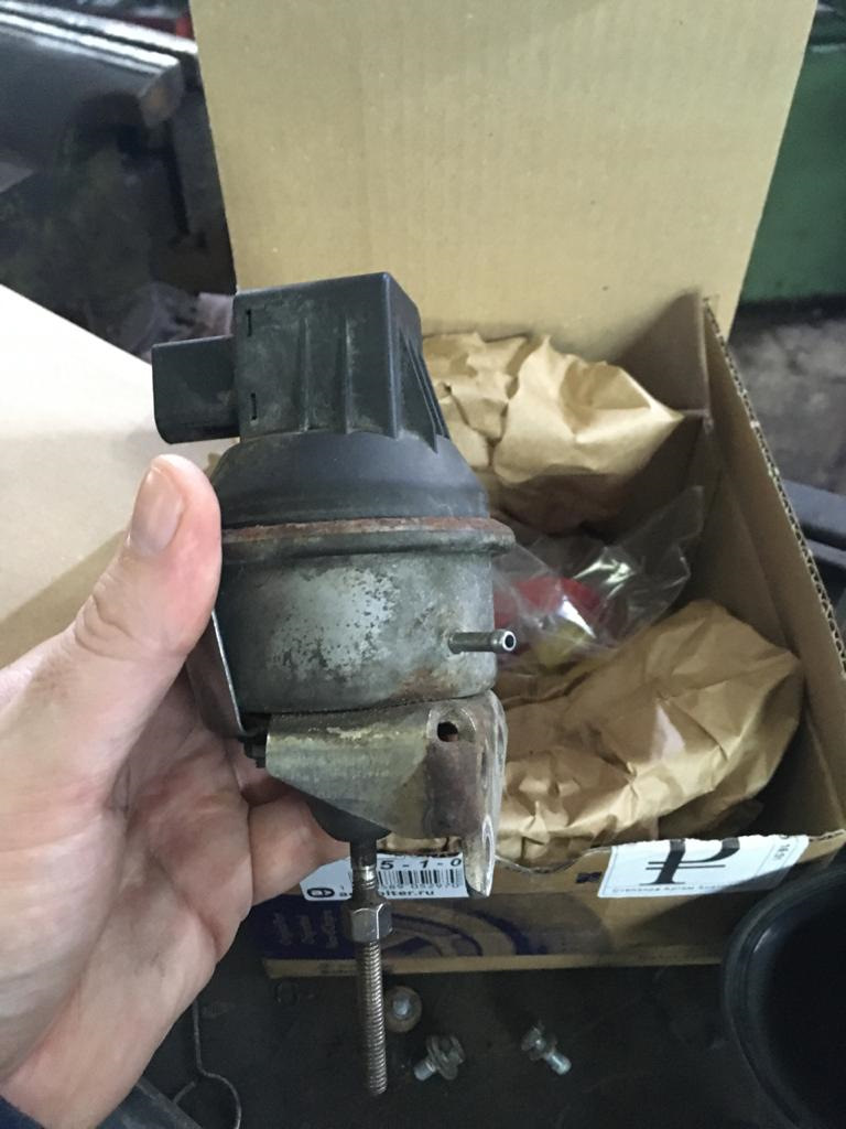 Фото в бортжурнале Volkswagen Passat Variant (B6)