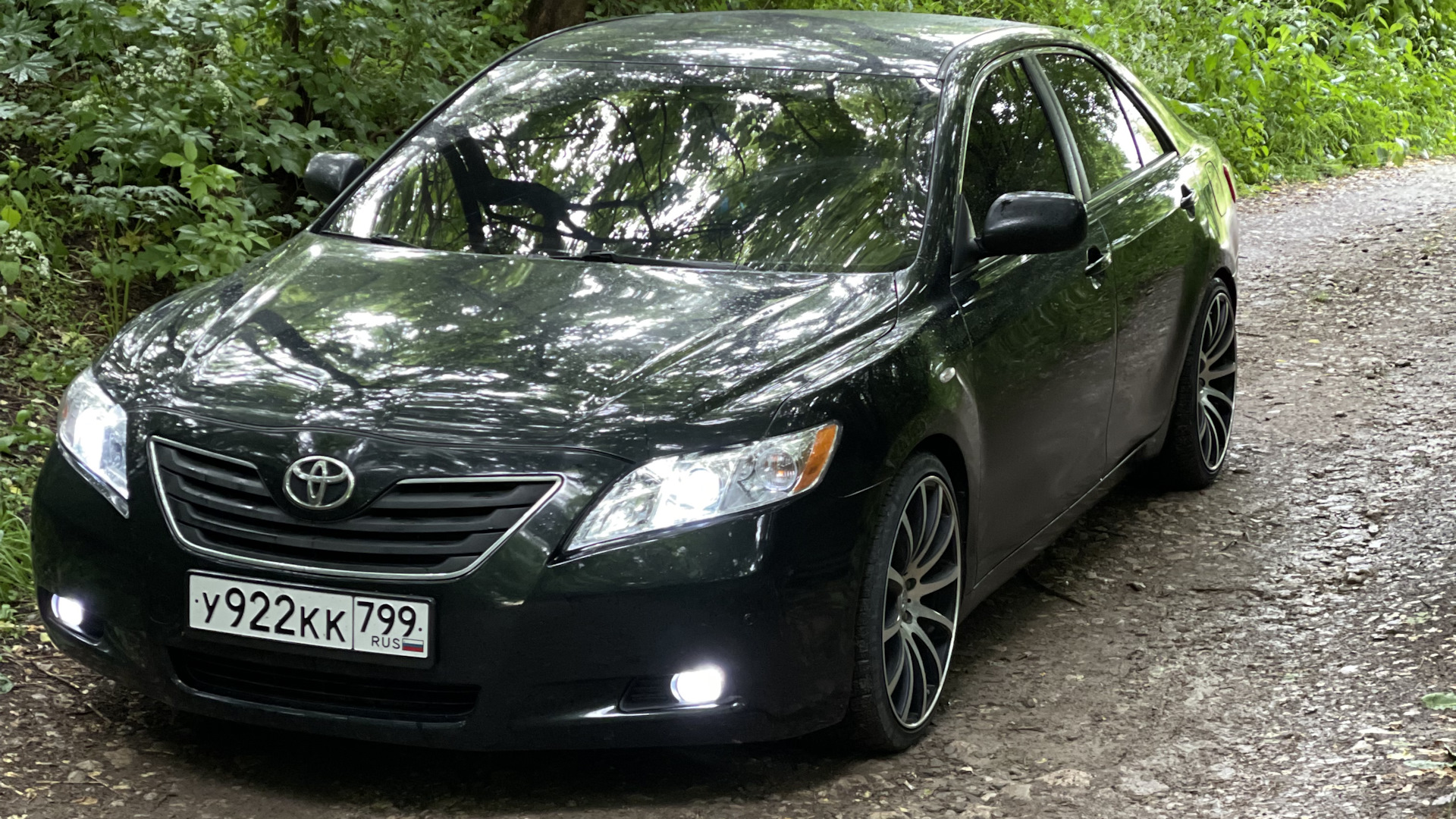 Toyota Camry drive2