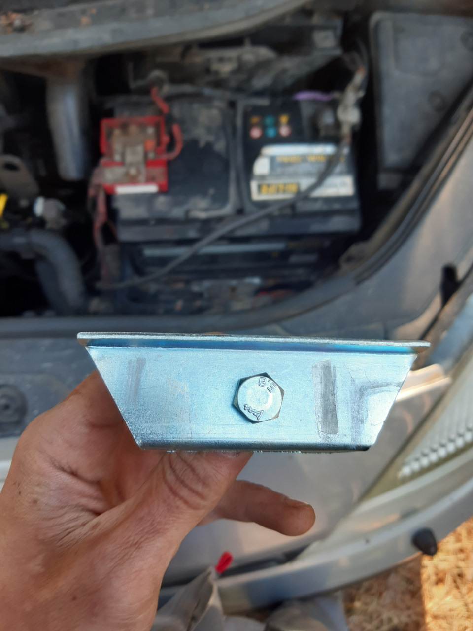 Изготвление крепления акб — Renault Scenic II, 2 л, 2004 года | своими ...