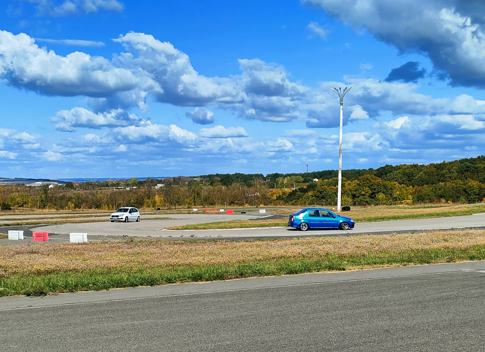 Фото в бортжурнале Renault Logan (1G)