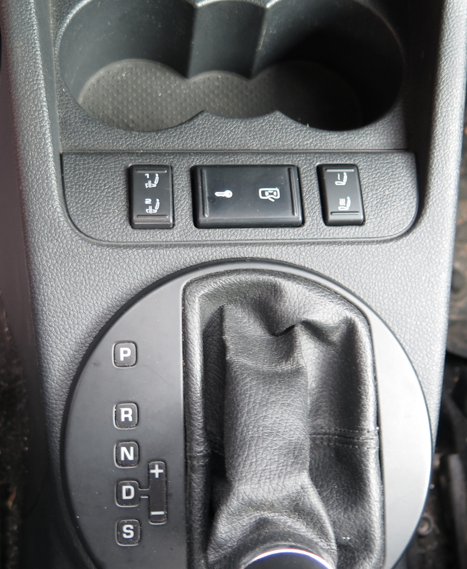 Кнопка подогрева сидений из али. — Skoda Fabia Mk2, 1,6 л, 2011 года ...