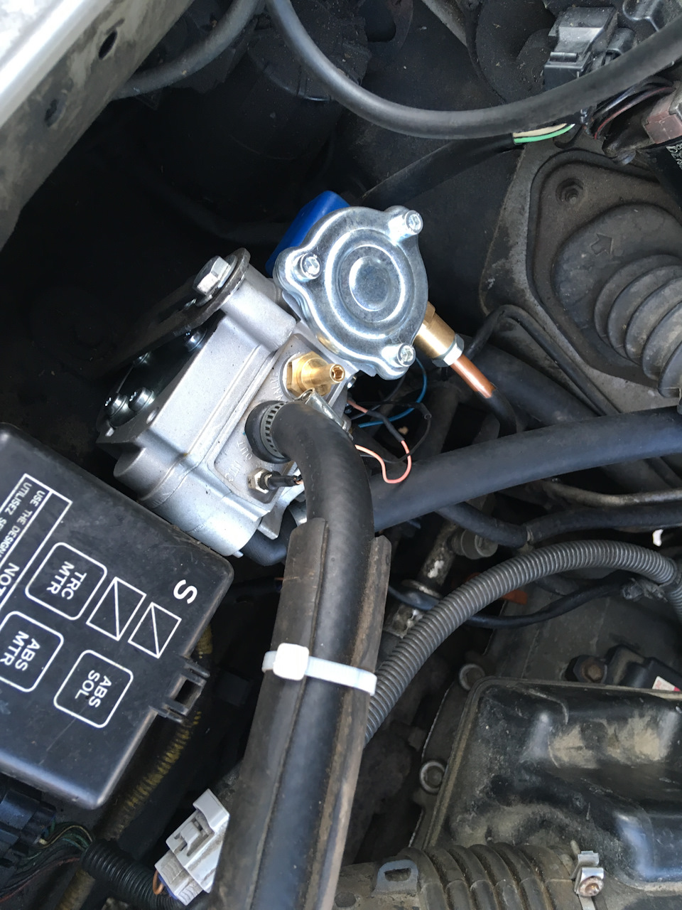 Фото в бортжурнале Toyota 4Runner (3G)