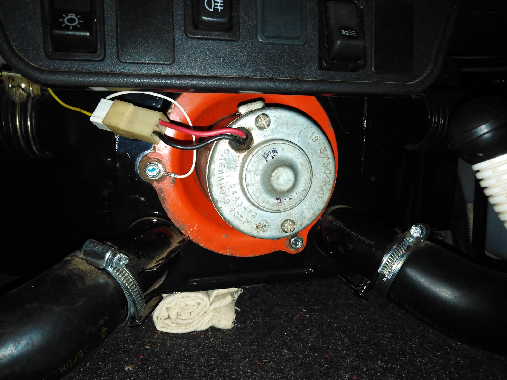 Замена моторчика печки. — УАЗ 3303, 2,6 л, 2018 года | поломка | DRIVE2