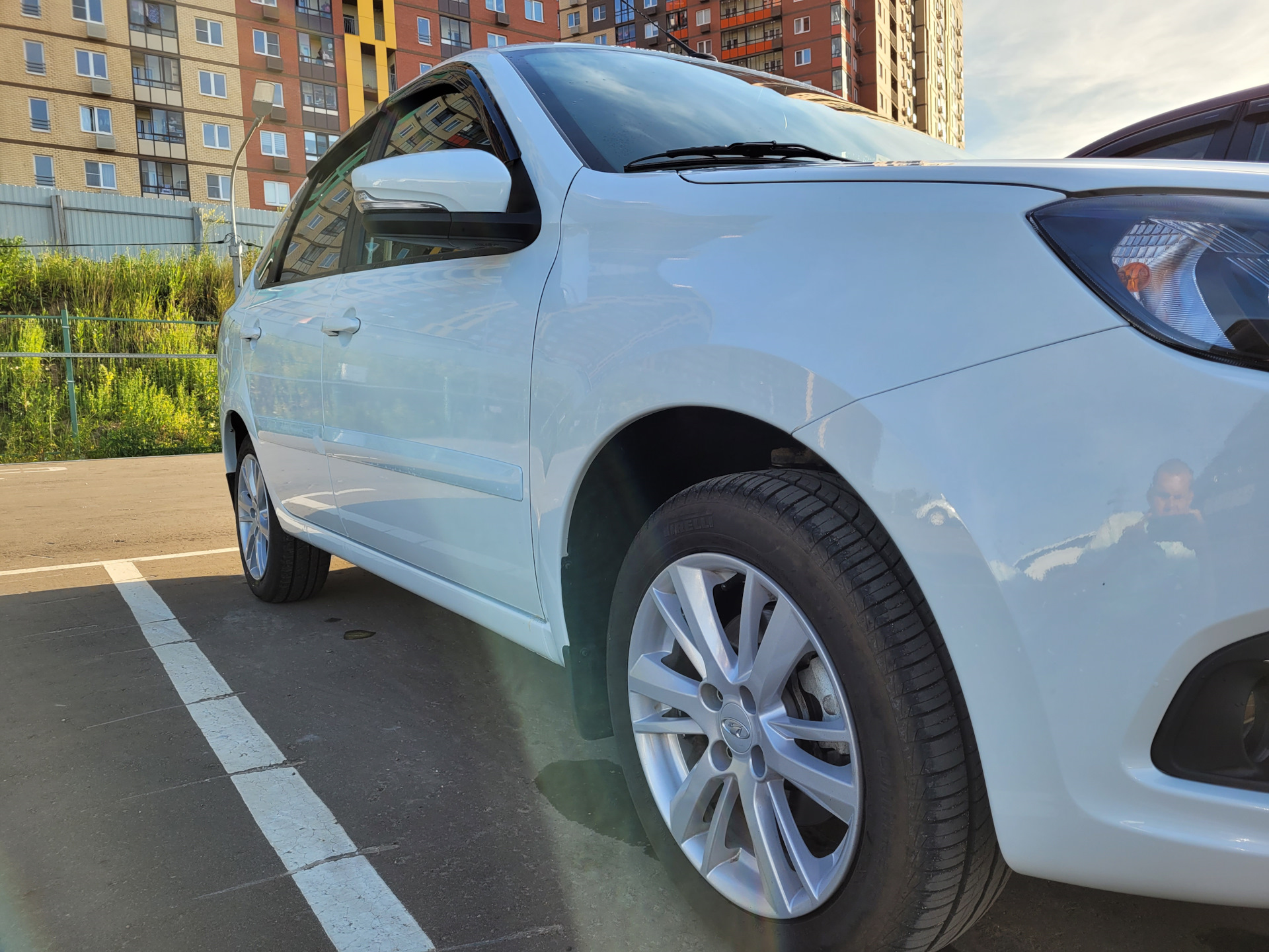 Молдинги luxe для Лада Гранта🎯 — Lada Гранта Лифтбек (2G), 1,6 л, 2023 ...