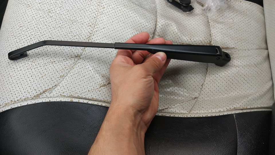 Рычаг стеклоочистителя ваз 2107. Рычаг стеклоочистителя (поводок) ваз 2101-07 к-т. Поводок дворников классика. Рычаг стеклоочистителя ваз 2107. Поводок дворников классика.