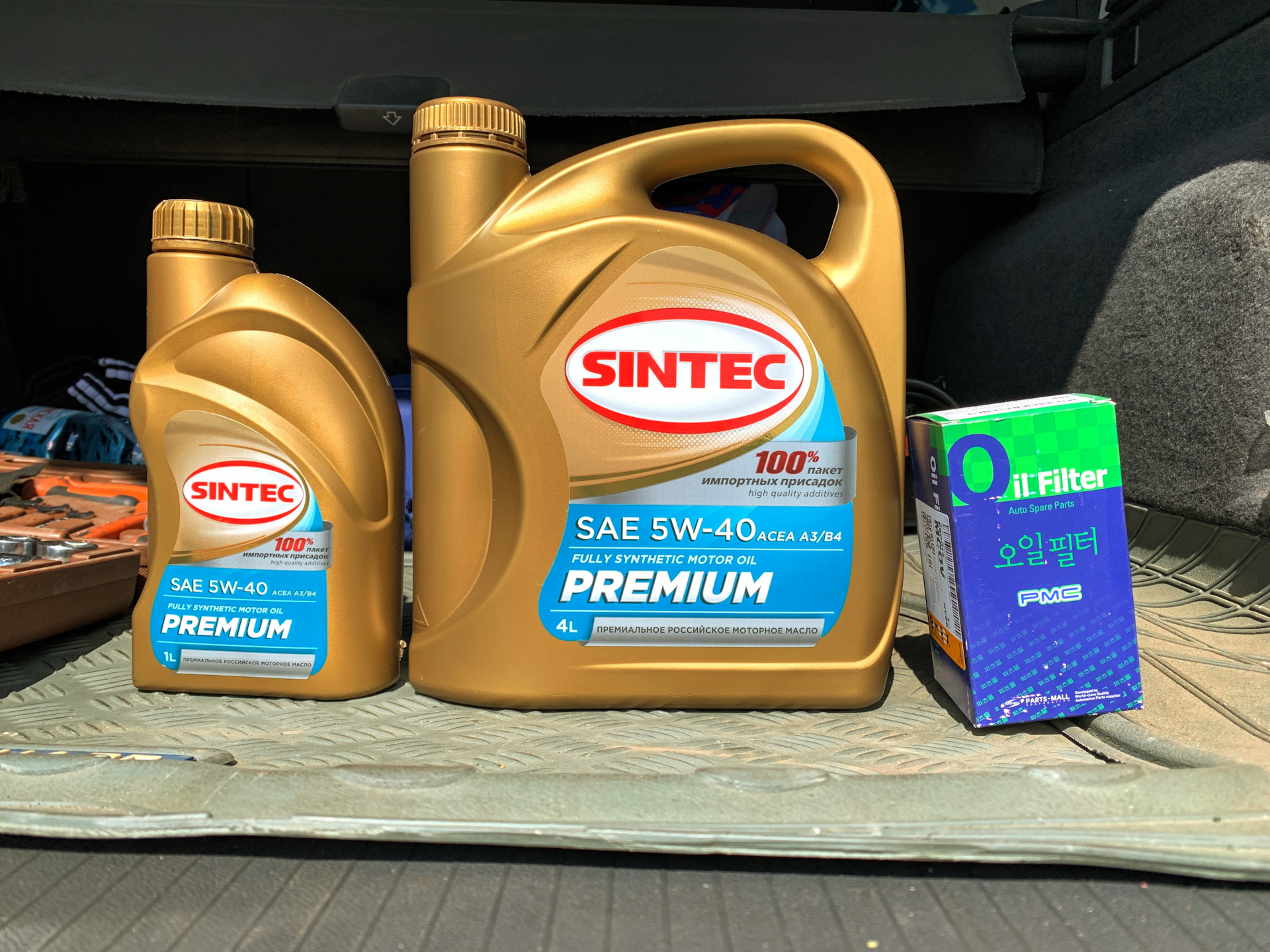 Моторное масло sintec premium sae. Sintec Premium SAE 5w-40 ACEA a3/b4. Sintec Premium SAE 5w-30 ACEA a3/b4 4л. Sintec Premium 5w-40 допуски. Масло Синтек на Рено.