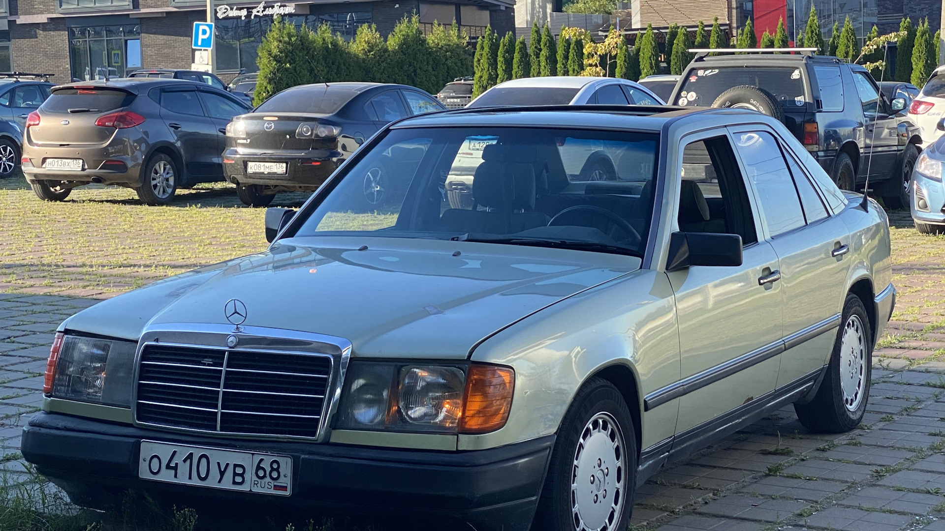 Mercedes-Benz E-class (W124) 2.0 бензиновый 1986 | Зеленый дипломат на  DRIVE2