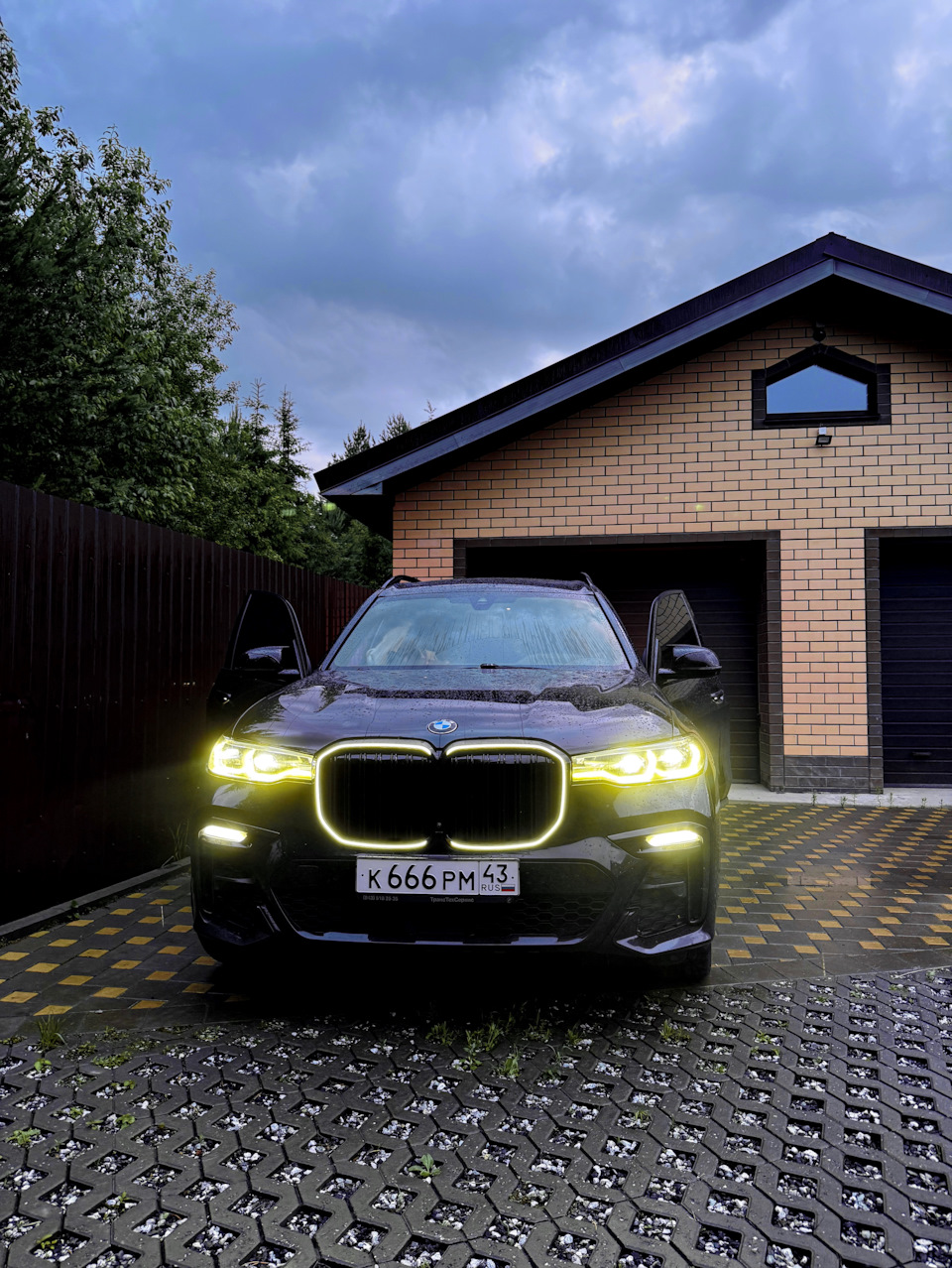 Фото в бортжурнале BMW X7 (G07)