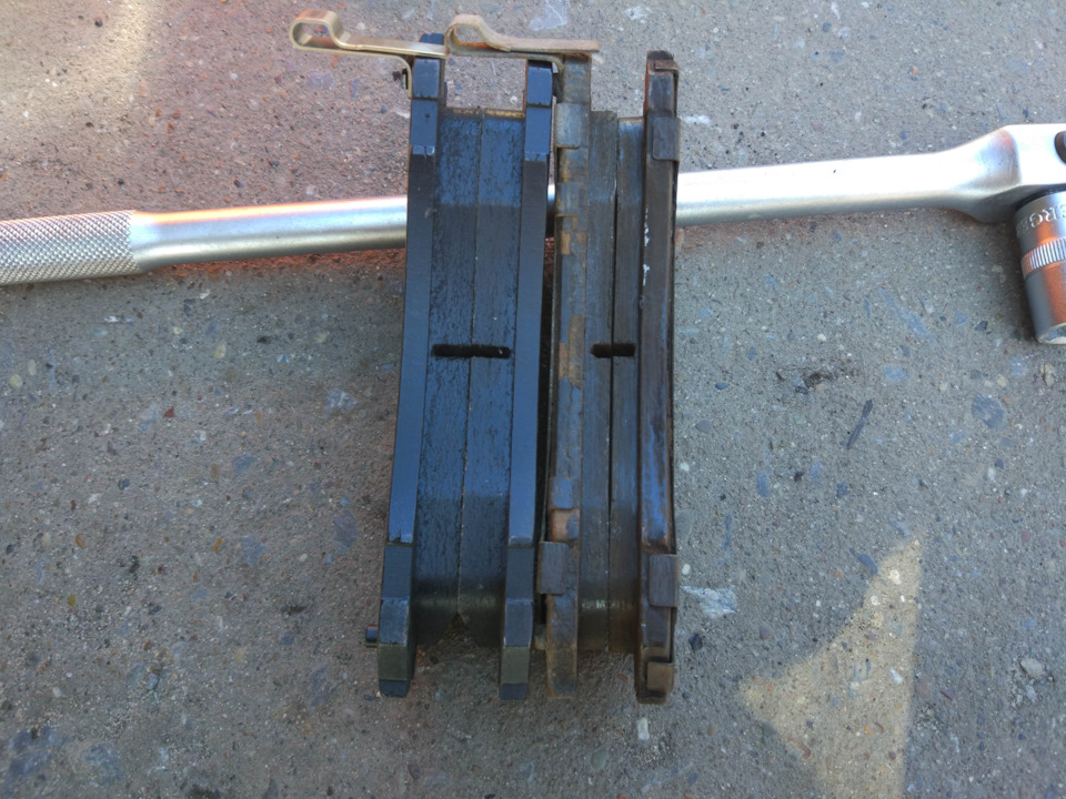 Переобувка на лето и ремкомплект ручного тормоза — Mitsubishi Outlander ...