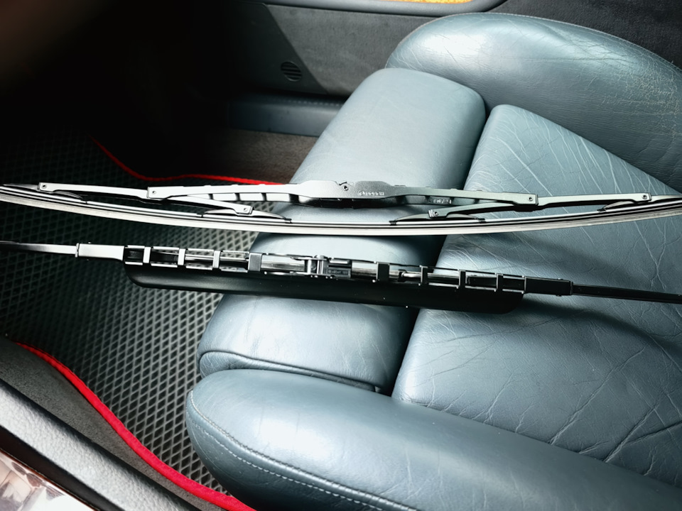 Правильные дворники — Audi A8 (D2), 4,2 л, 1999 года | аксессуары | DRIVE2