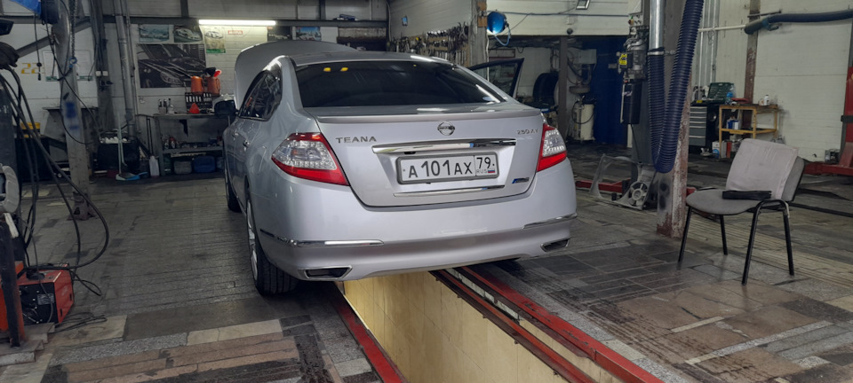 Замена передней ступицы — Nissan Teana (J32), 2,5 л, 2009 года ...