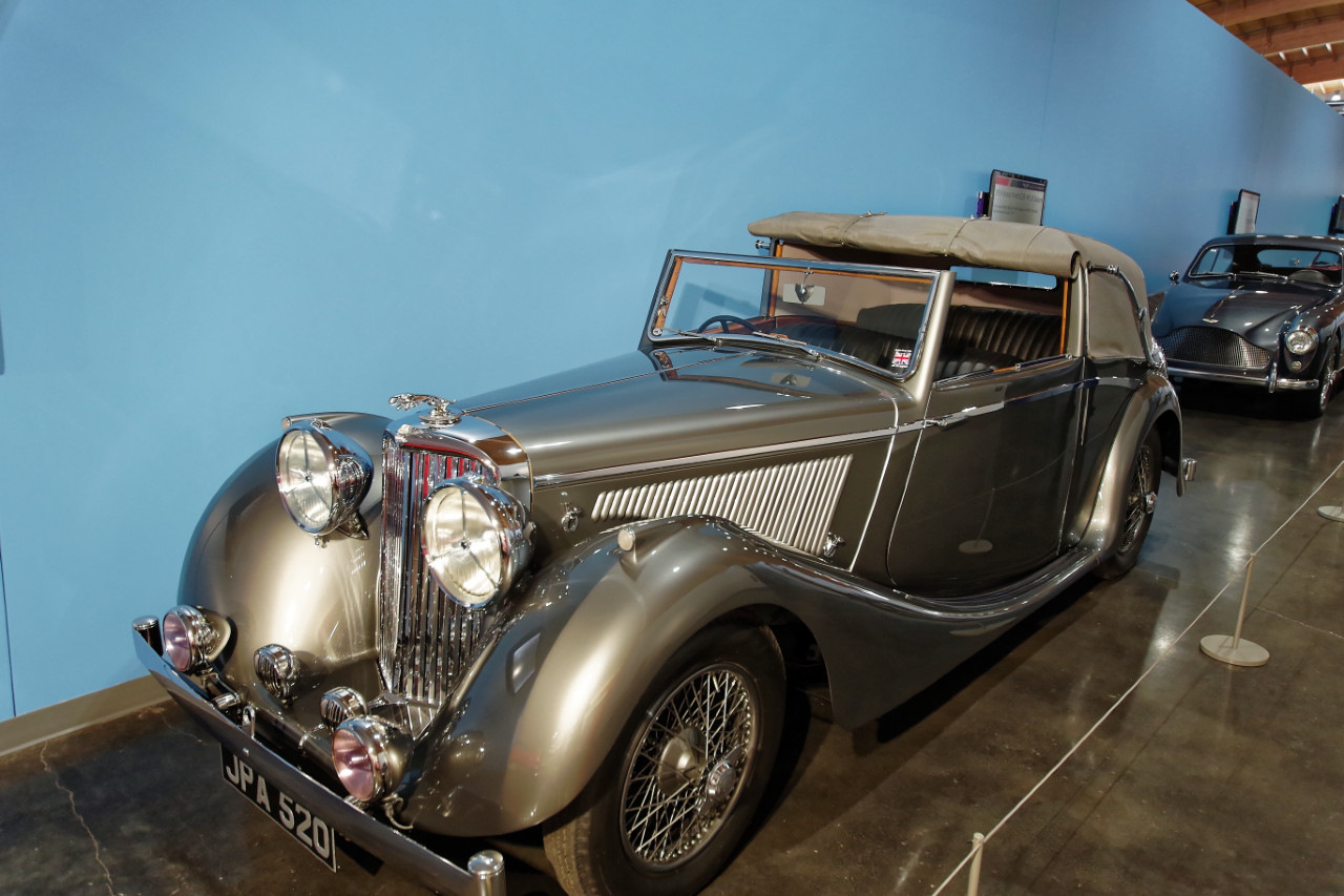 Год выпуска 1939. Jaguar ss1 (1932). 1941 Hupmobile Skylark.